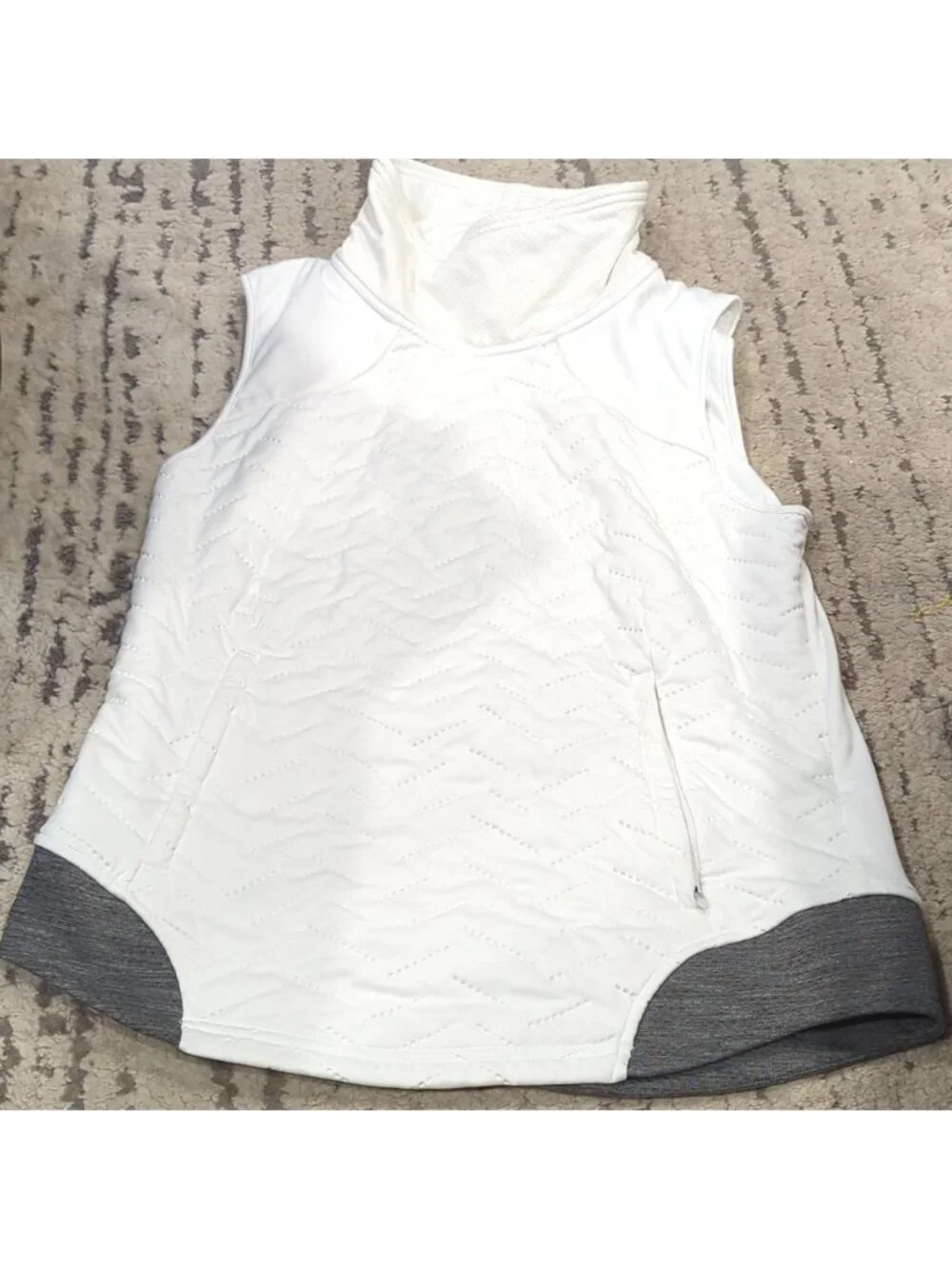 Under Armour White and Gray Vest for Active Wear